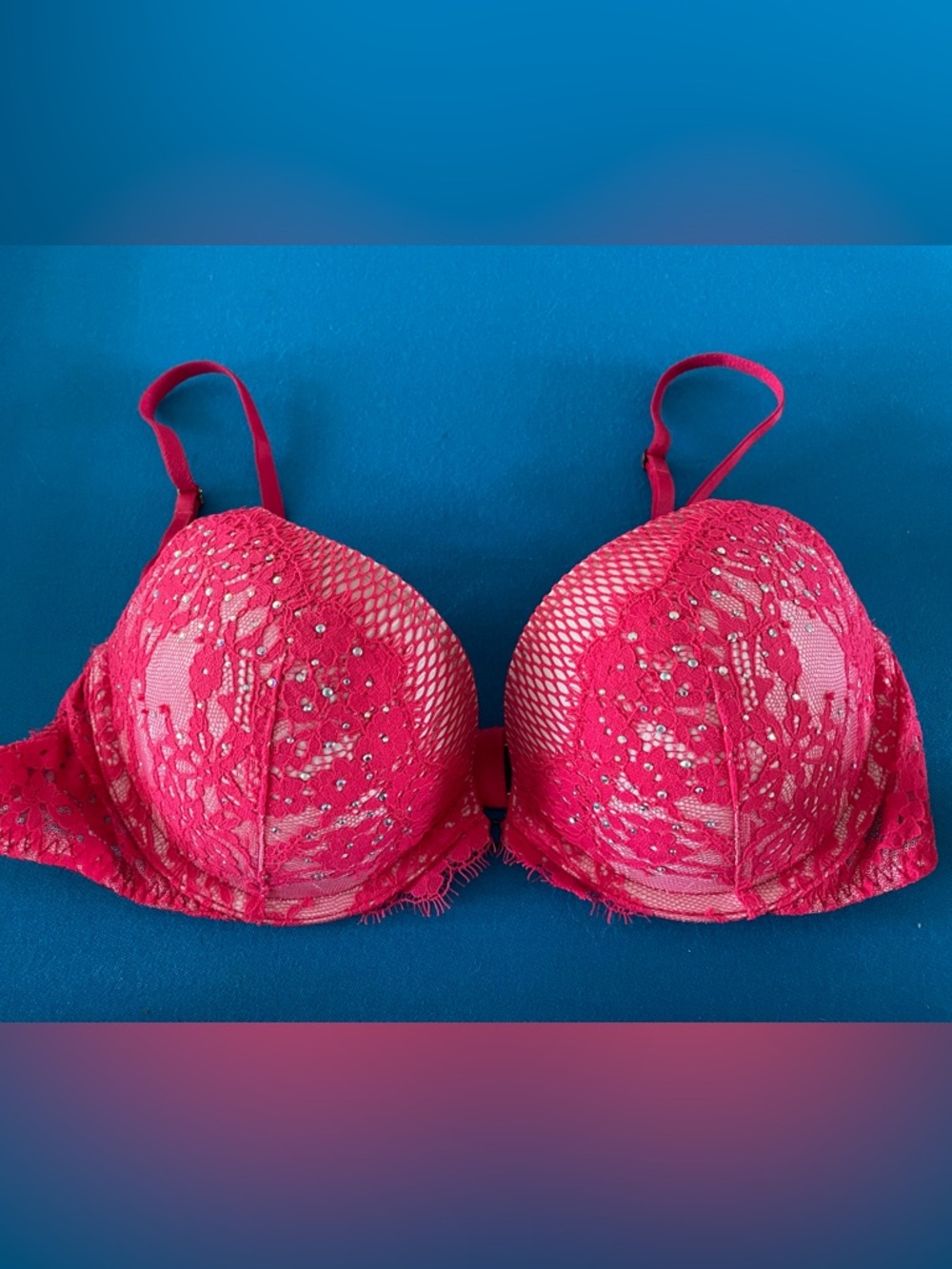 Victoria’s Secret Women's Lace Push-Up Bra 34B